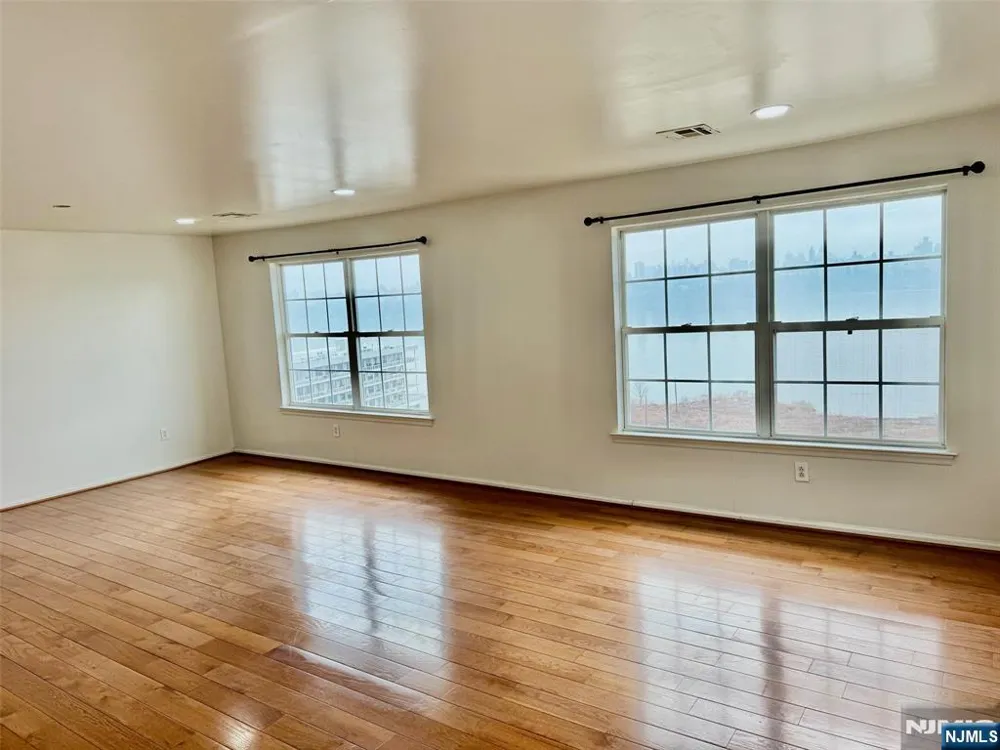 34 Bergen Ridge Road 2 North Bergen, NJ 07047