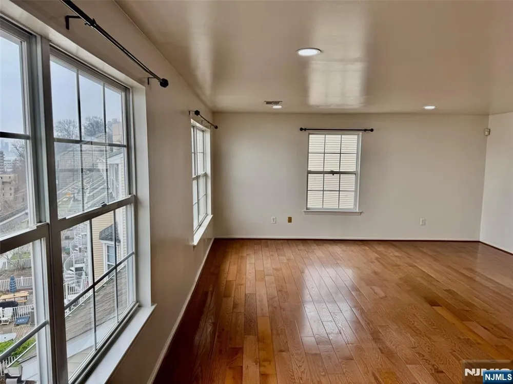 34 Bergen Ridge Road 2 North Bergen, NJ 07047