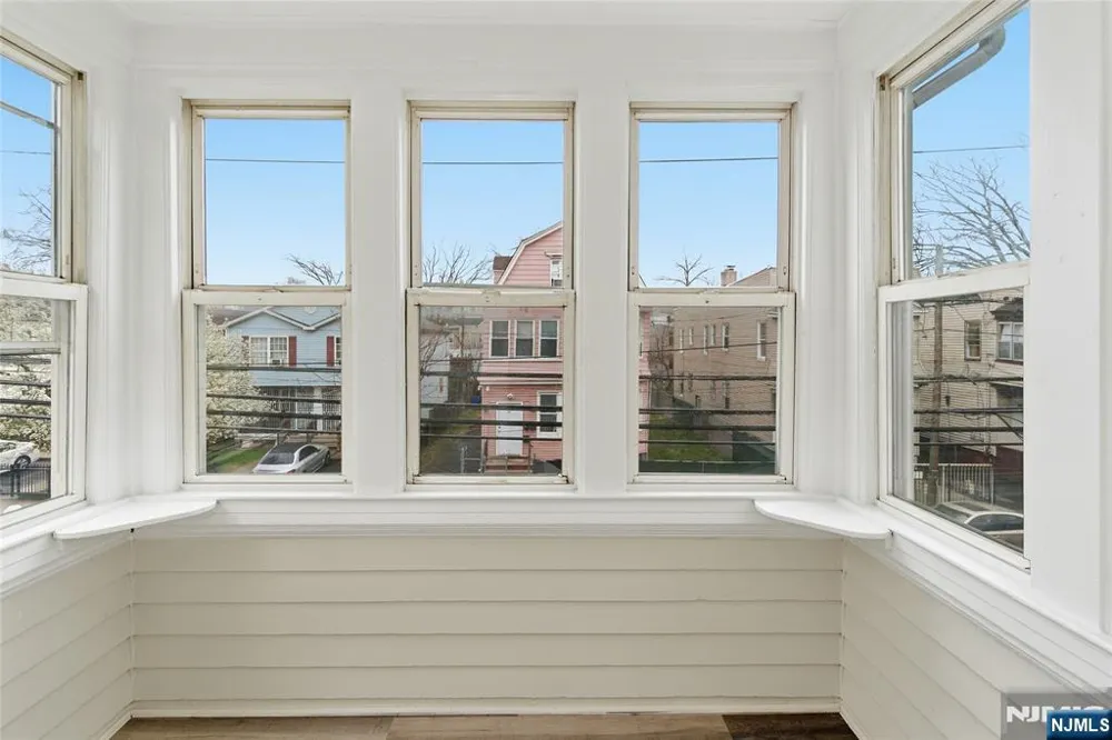 67 Brookdale Avenue Newark, NJ 07106