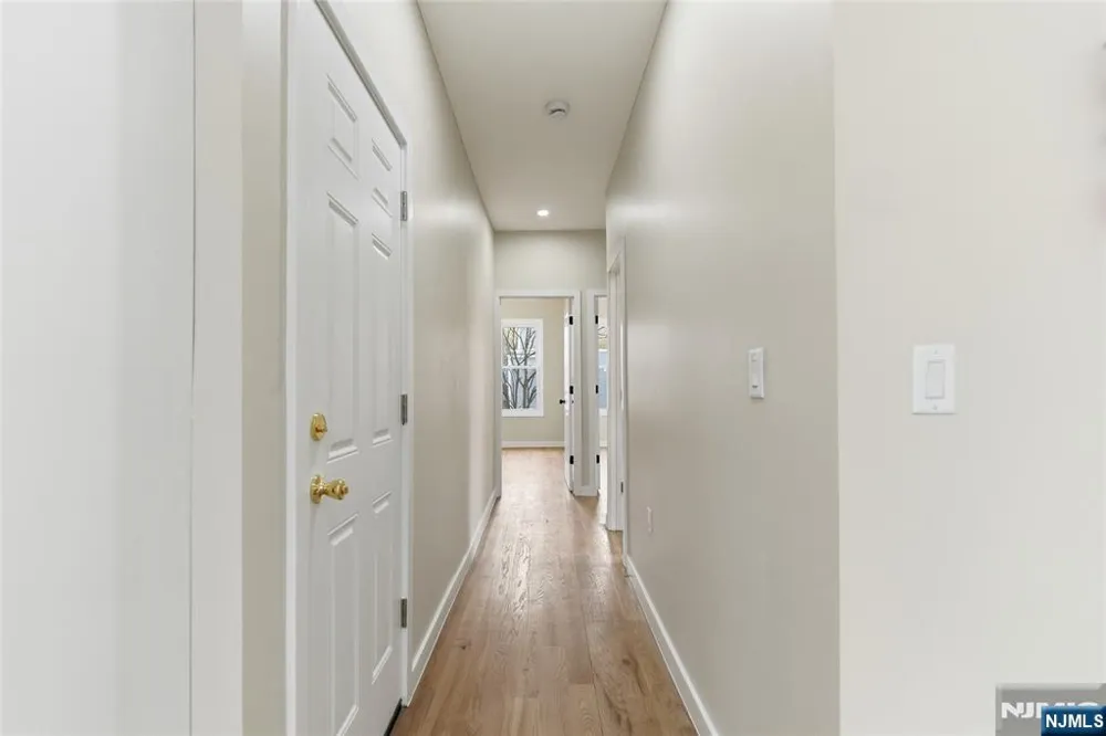 67 Brookdale Avenue Newark, NJ 07106