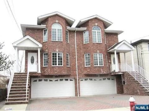 209 3rd Street 1