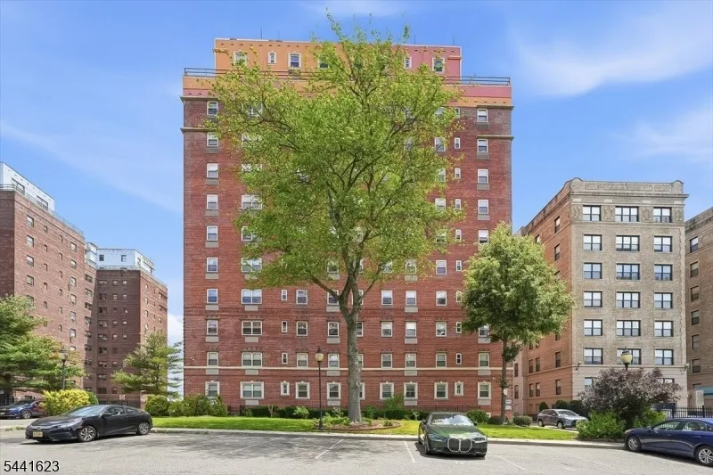 70 S Munn Ave #408 Unit 408 East Orange City, NJ 07018