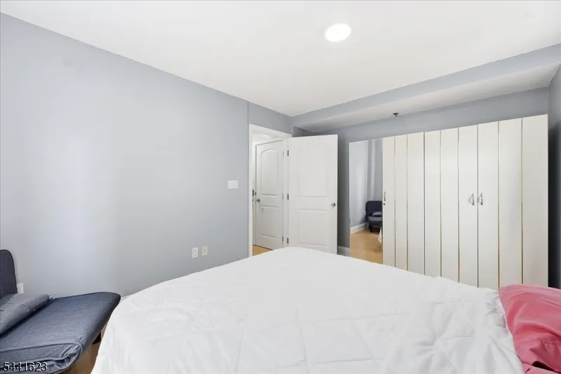 70 S Munn Ave #408 Unit 408 East Orange City, NJ 07018
