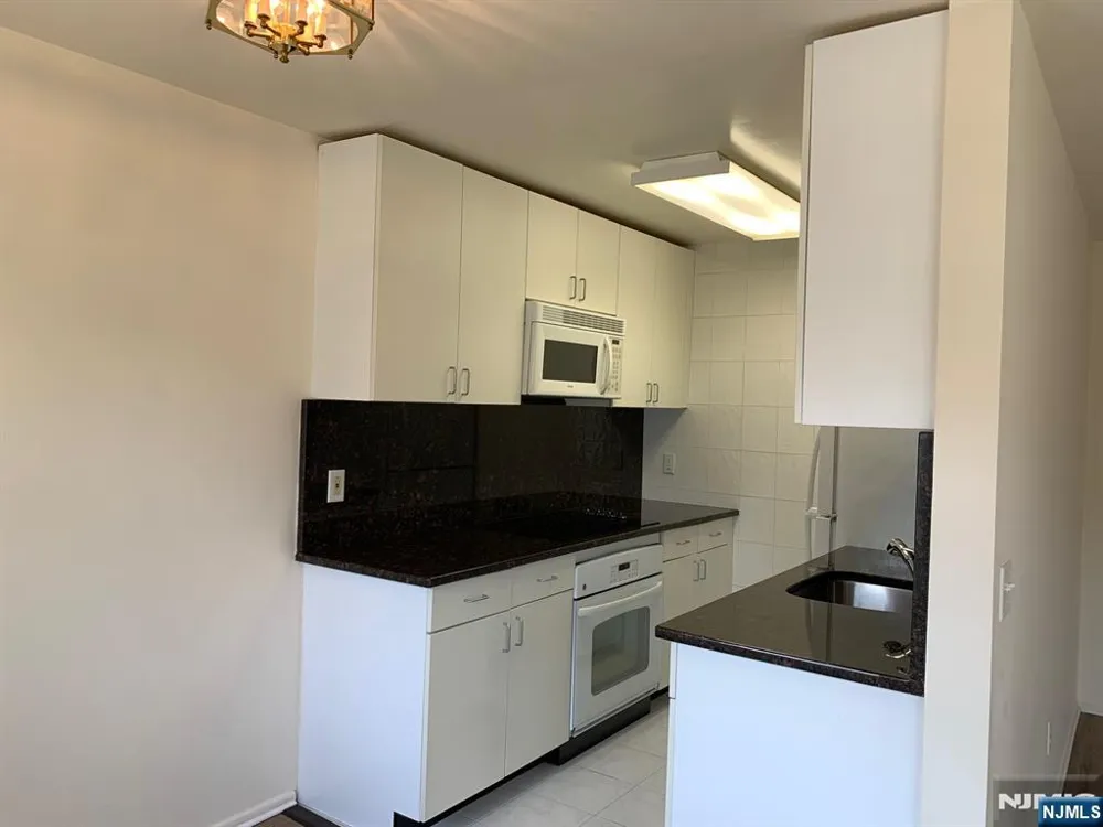 153 Park Avenue 153-C Park Ridge, NJ 07656