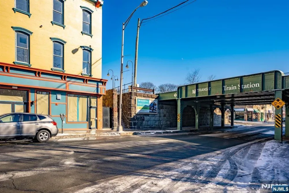 100 North Avenue 3C Plainfield, NJ 07060