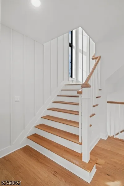 147 central #14 Unit 14 Old Tappan, NJ 07675