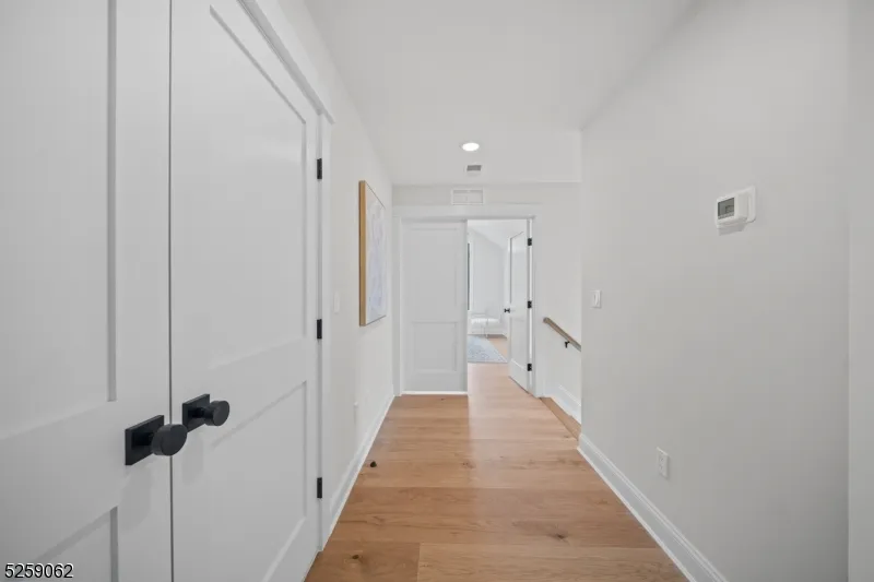 147 central #14 Unit 14 Old Tappan, NJ 07675