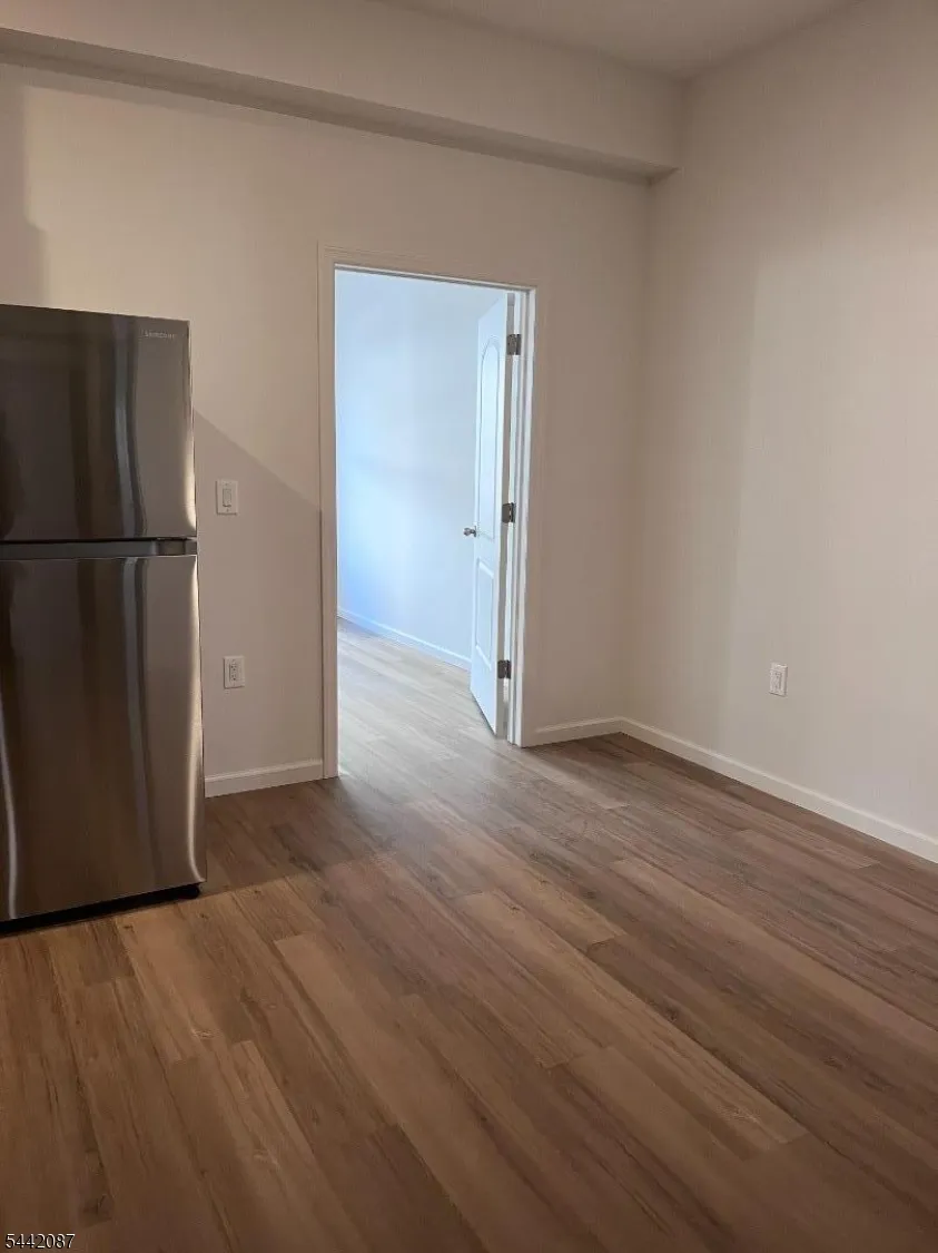 208 Broad St #6 Unit 6 Elizabeth City, NJ 07201