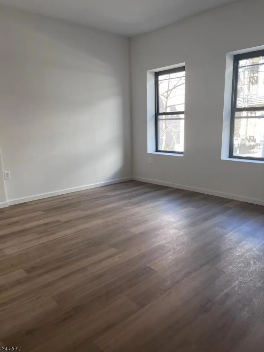 208 Broad St #6 Unit 6 Elizabeth City, NJ 07201