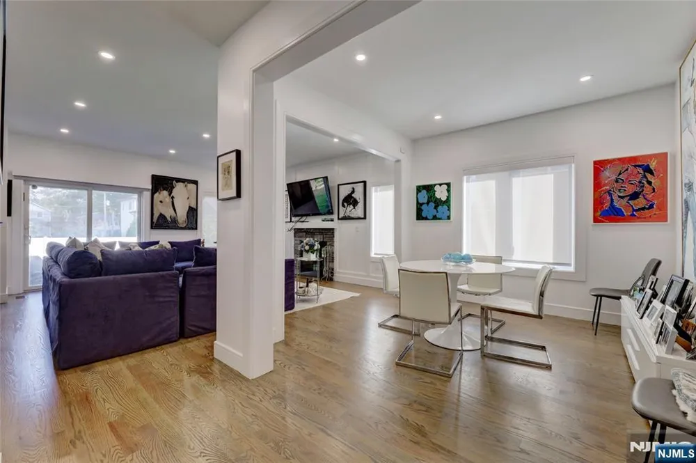 63 Sunset Lane Tenafly, NJ 07670