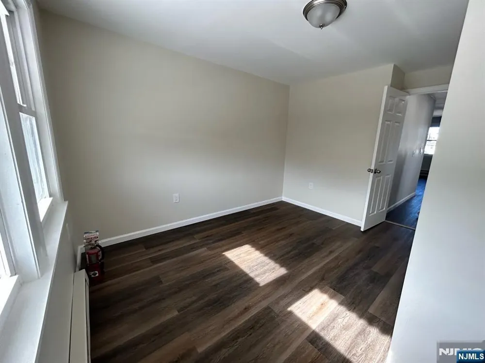 54 Windsor Street 3 Kearny, NJ 07032