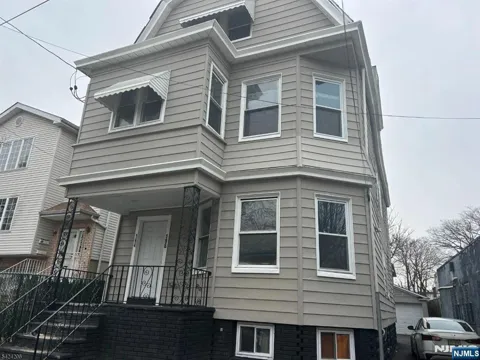 194-196 Wainwright Street