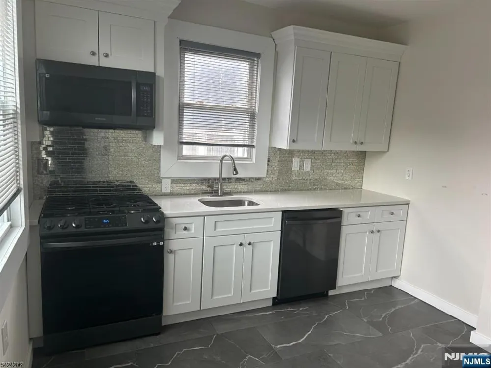 194-196 Wainwright Street Newark, NJ 07112