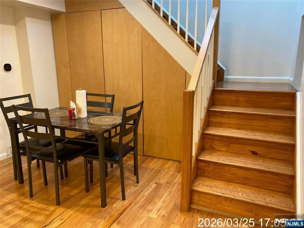 38 Delancy Street 3 Newark, NJ 07105