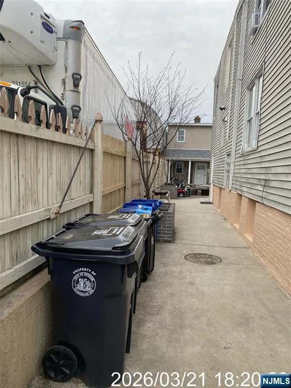 38 Delancy Street 3 Newark, NJ 07105