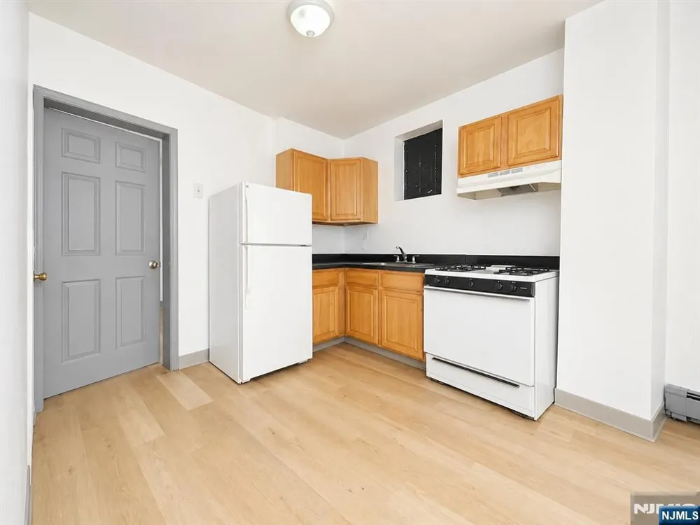 840 Mount Prospect Avenue APT 1 Newark, NJ 07104