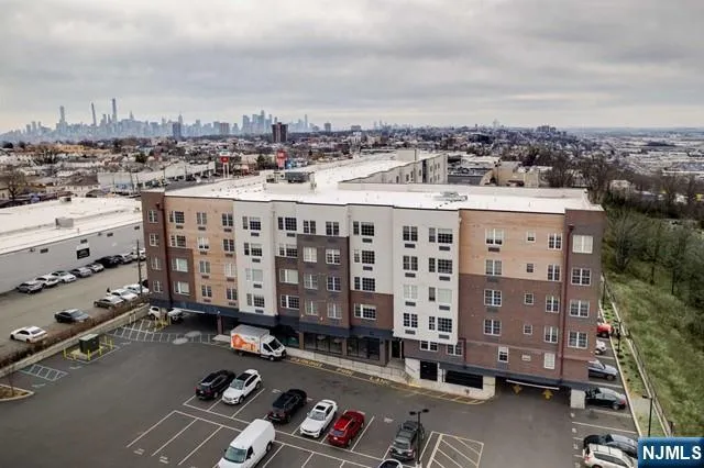 520 Cliff Street 519 Fairview, NJ 07022