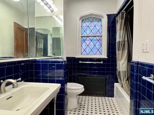 695 Palisade Avenue Cliffside Park, NJ 07010