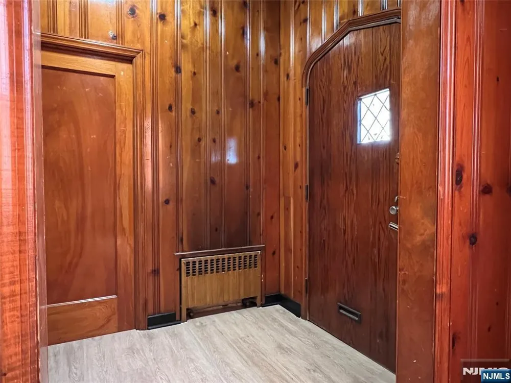 695 Palisade Avenue Cliffside Park, NJ 07010