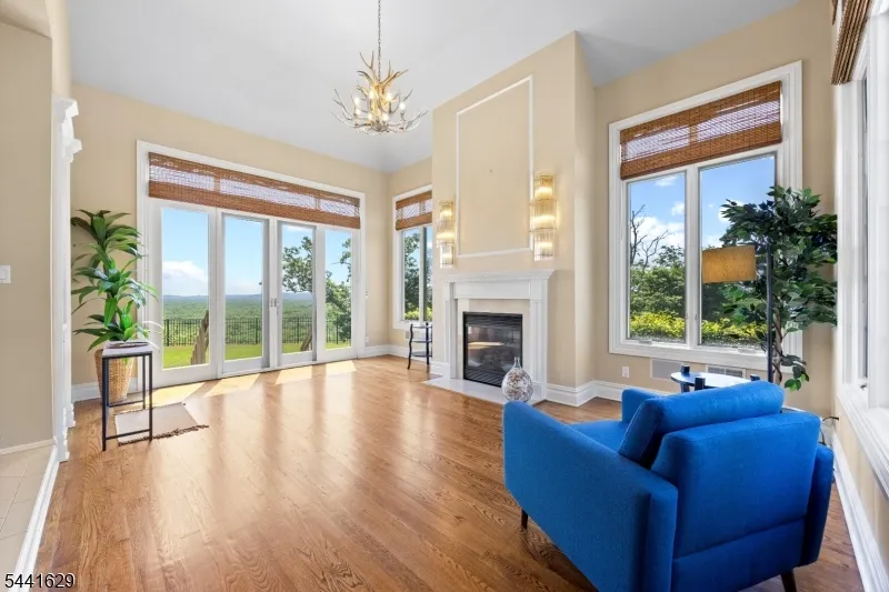 15 Adams Way Montville, NJ 07082
