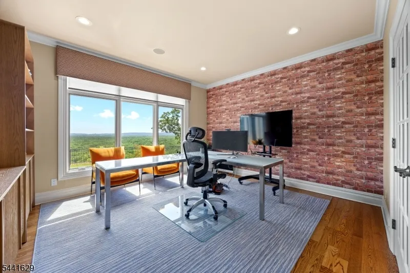 15 Adams Way Montville, NJ 07082