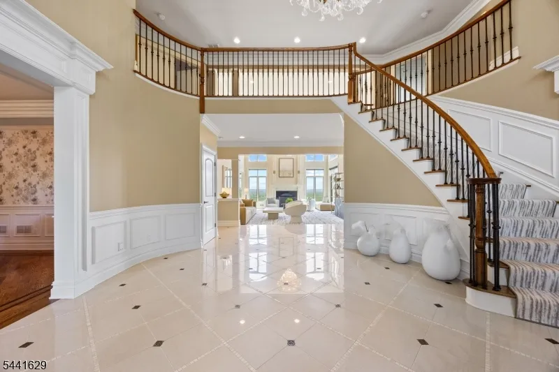 15 Adams Way Montville, NJ 07082