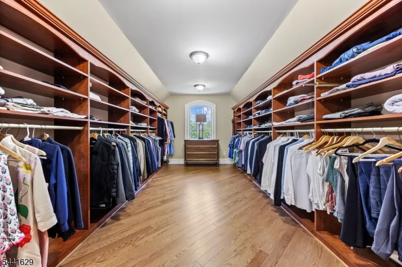 15 Adams Way Montville, NJ 07082