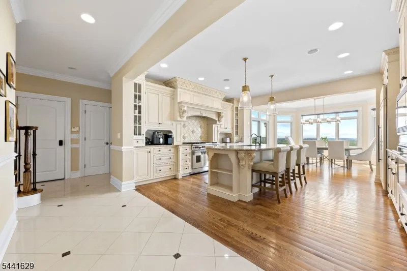 15 Adams Way Montville, NJ 07082