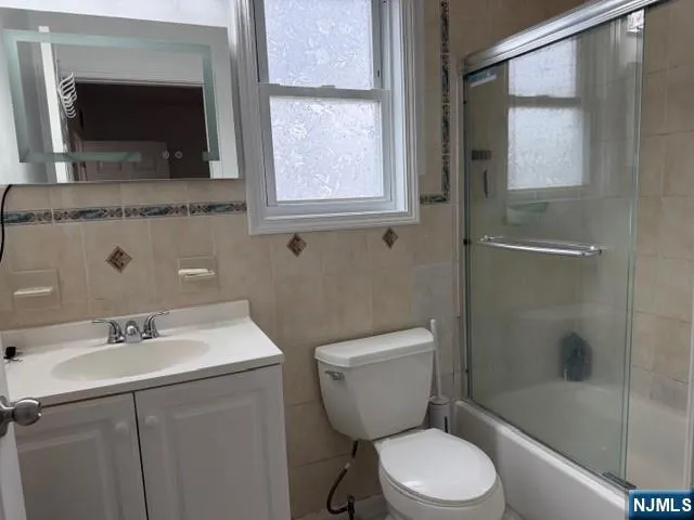 312 Centre Avenue 1 Secaucus, NJ 07094