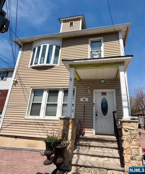 69 Miller Avenue 1R
