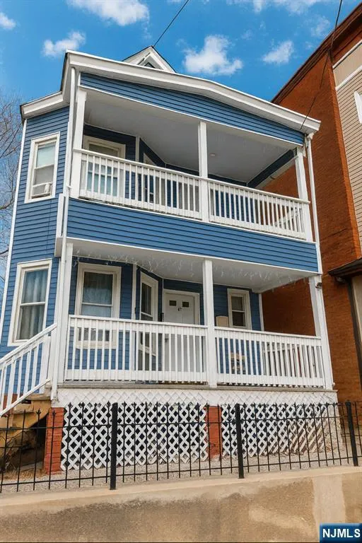 100 Rosa Parks Boulevard B1BY Paterson, NJ 07501