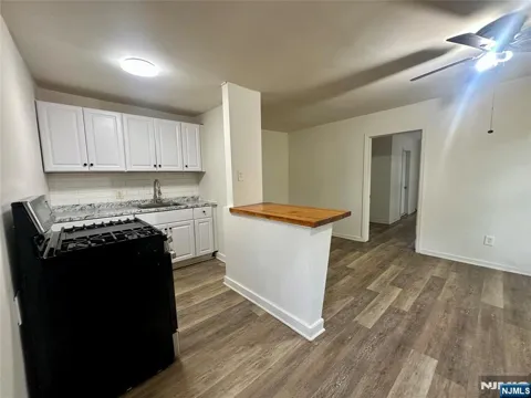 390 Orange Road