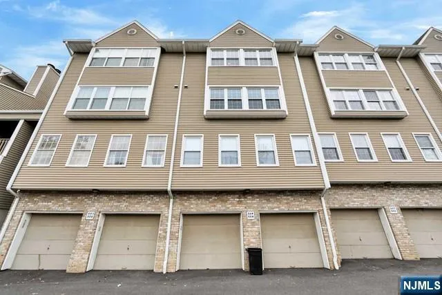 549 Windsor Drive 549 Palisades Park, NJ 07650