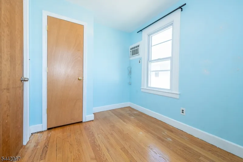 8 Henderson Blvd Fair Lawn, NJ 07410