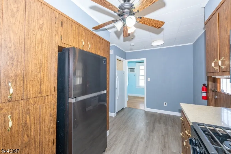 8 Henderson Blvd Fair Lawn, NJ 07410