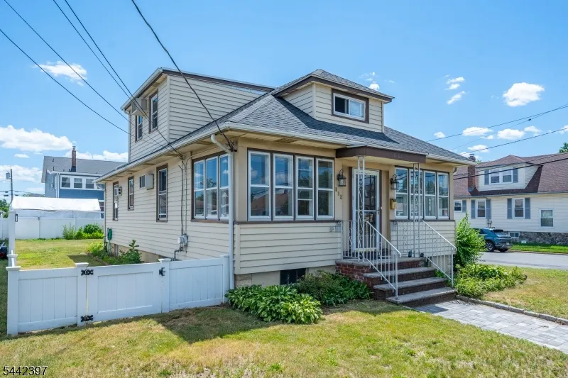 8 Henderson Blvd Fair Lawn, NJ 07410