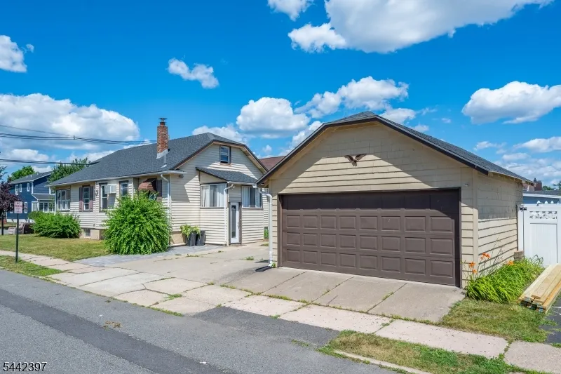 8 Henderson Blvd Fair Lawn, NJ 07410