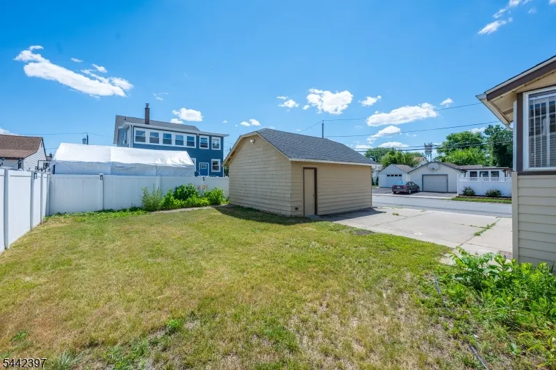 8 Henderson Blvd Fair Lawn, NJ 07410