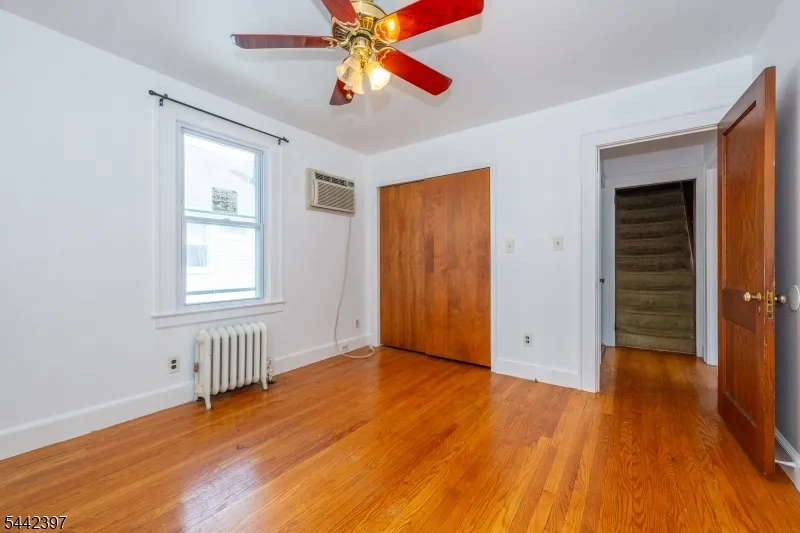 8 Henderson Blvd Fair Lawn, NJ 07410