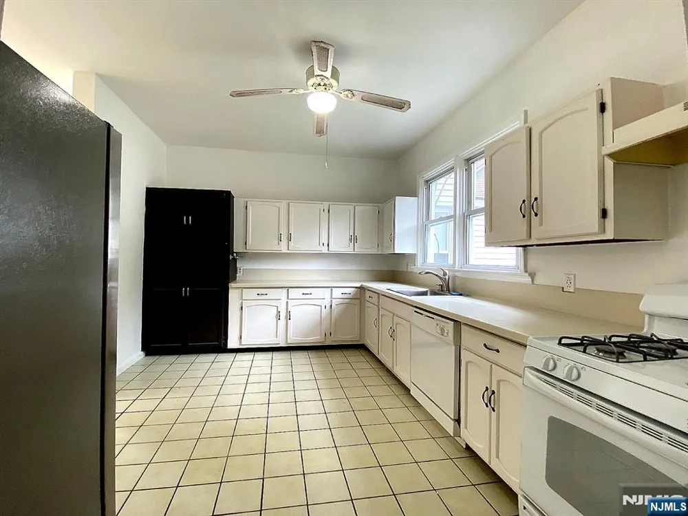 59 Forest Street Alpine, NJ 07620