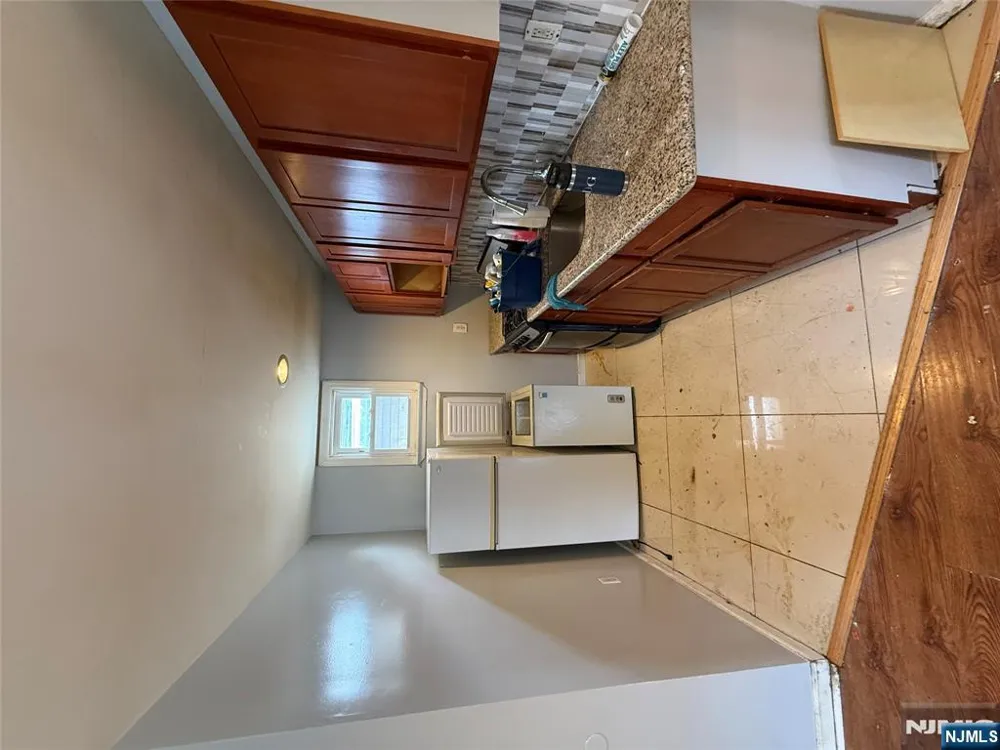 220 Burnett Street 3 East Orange, NJ 07018