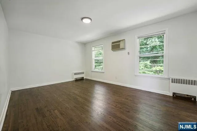 24 Hutton Avenue 38 West Orange, NJ 07052