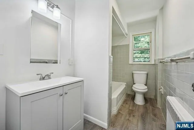 24 Hutton Avenue 38 West Orange, NJ 07052