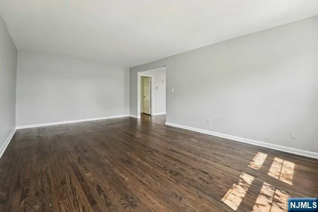 24 Hutton Avenue 38 West Orange, NJ 07052