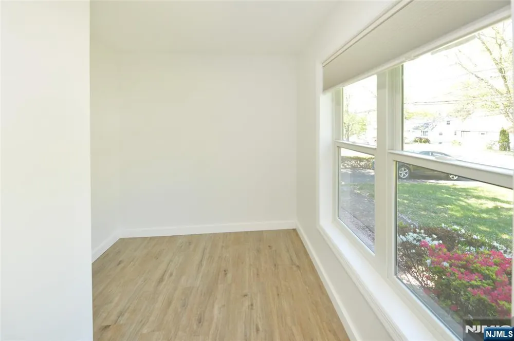 385 Goffle Road 2nd Floor Ridgewood, NJ 07450