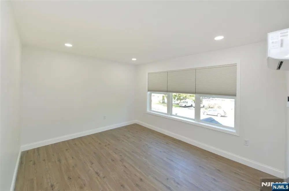 385 Goffle Road 2nd Floor Ridgewood, NJ 07450