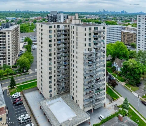 307 Prospect Ave #12E Unit 12E