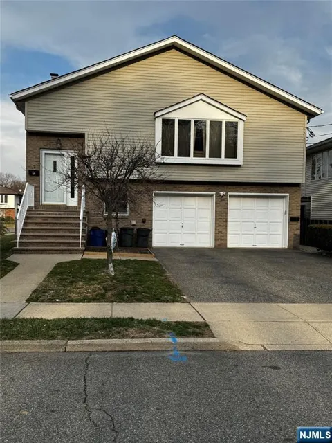 7 Spruce Street 2