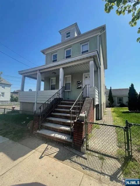 39 Lodi Street 2