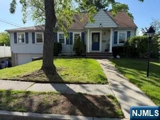 95 Westview Avenue